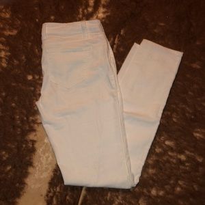White skinny jeans